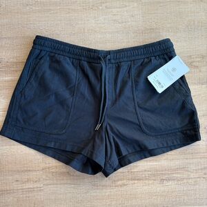 Athleta Farallon Shorts - L - NWT
